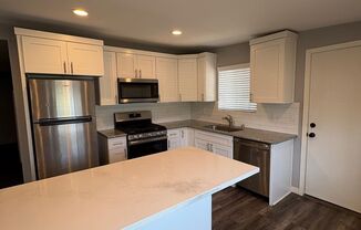 4477 Hilltop