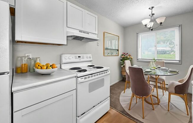 1 bed, 1 bath, 700 sqft, $760, Unit 4530-27