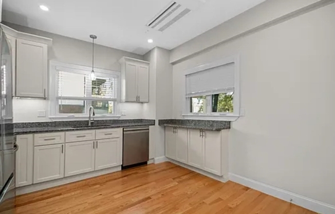 650 Dorchester Ave.