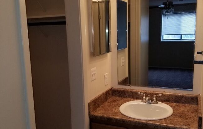 2 beds, 2 baths, 993 sqft, $1,199, Unit 1507-03