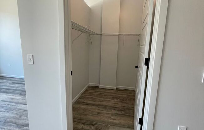 Studio, 1 bath, 575 sqft, $1,650, Unit 409