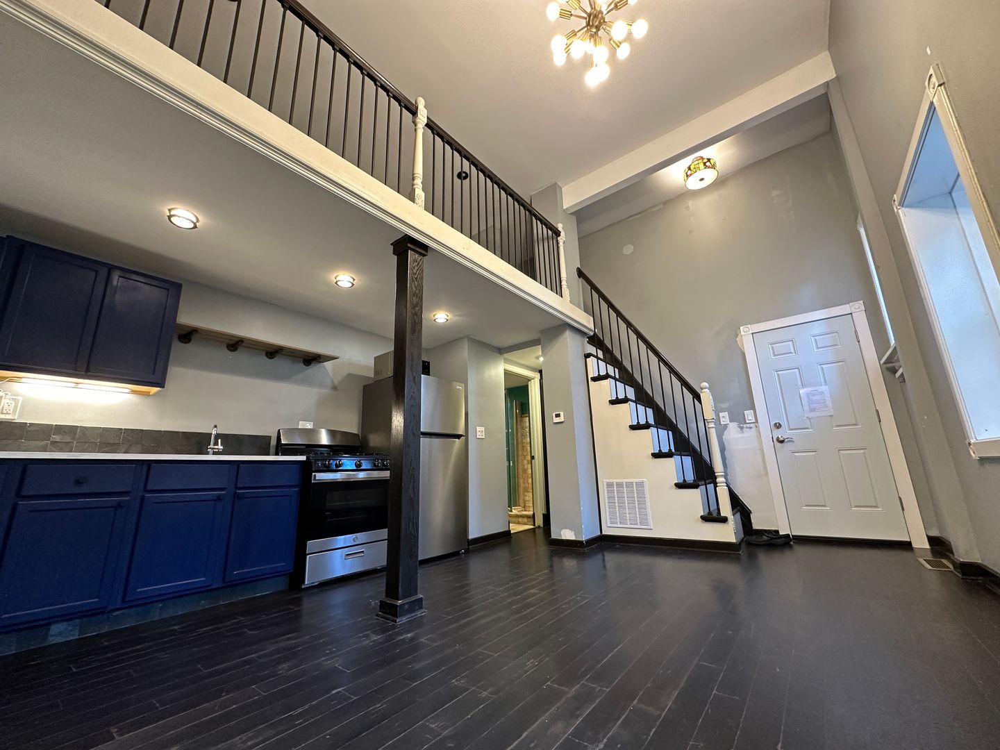 Great Pilsen space - One bedroom in great location.