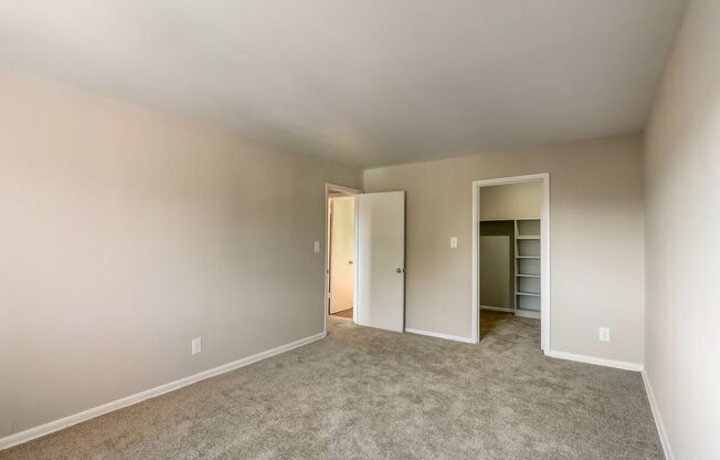 Hillsdale Manor Apartments