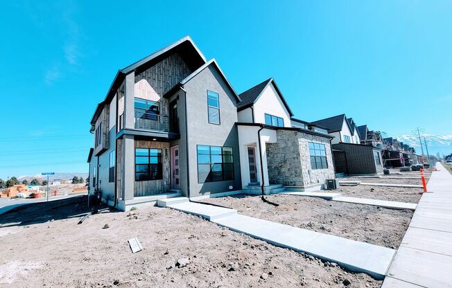 BRAND NEW Gorgeous Lehi Townhomes!!!