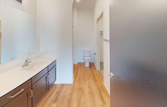 2 beds, 2 baths, 1,151 sqft, $1,505, Unit 7950-2201