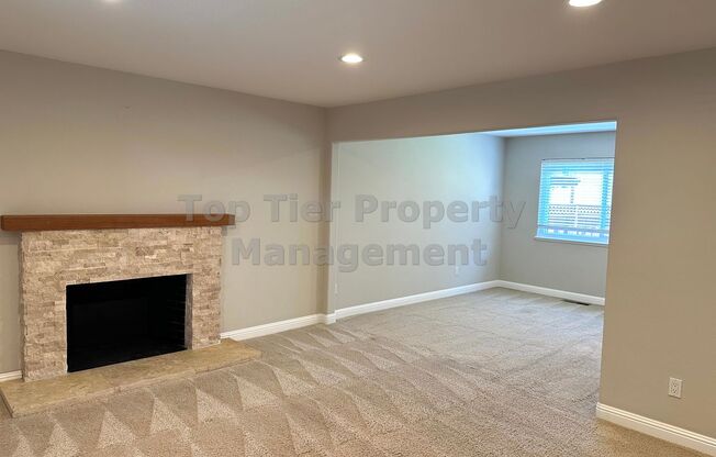Spacious 4 Bed / 2.5 Bath / 2,106 Sqft Martinez house available now!