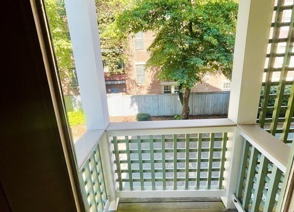 2 beds, 2 baths, 1,216 sqft, $4,800, Unit A