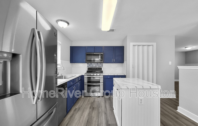 10711 COBBLECREEK WAY