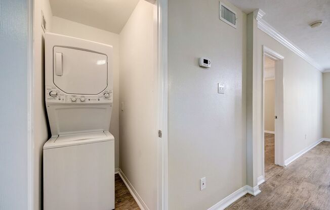 1 bed, 1 bath, 650 sqft, $1,295, Unit 09