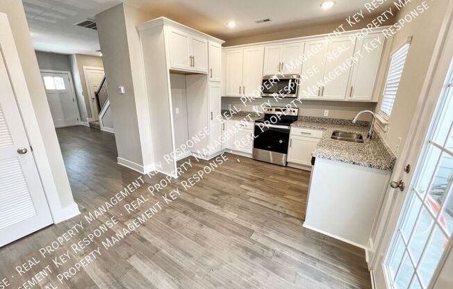 2520 HANFORD AVE