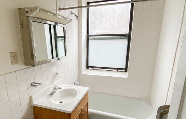 Studio, 1 bath, 423 sqft, $1,695, Unit 540-9B
