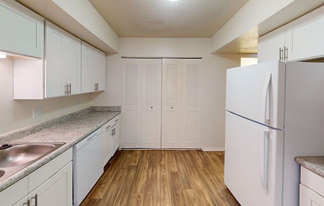 2 beds, 1.5 baths, 1,197 sqft, $1,315, Unit 09 - 909