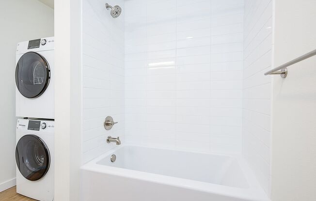 Studio, 1 bath, 513 sqft, $1,695, Unit G07