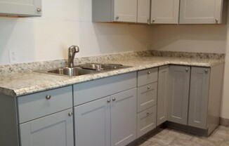 Charming 2 Bed/ 1 Bath Remodeled