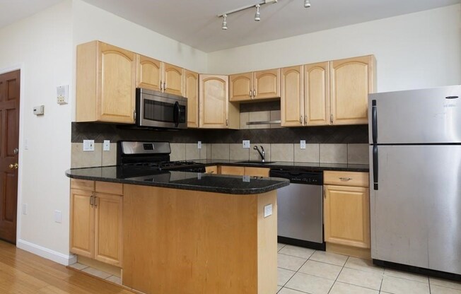 11 BARTLETT PL