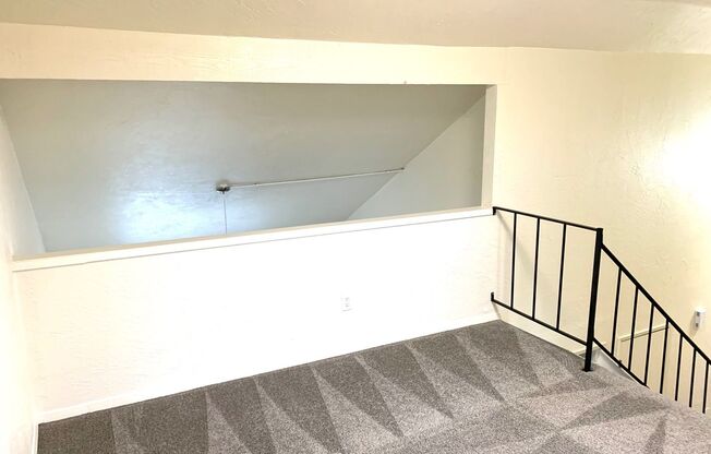 2 beds, 1 bath, 820 sqft, $1,550, Unit 1522D