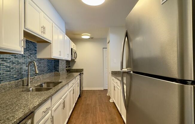 Charming 2 Bedroom/1 Bathroom Apartment in Mt Washington, MD!