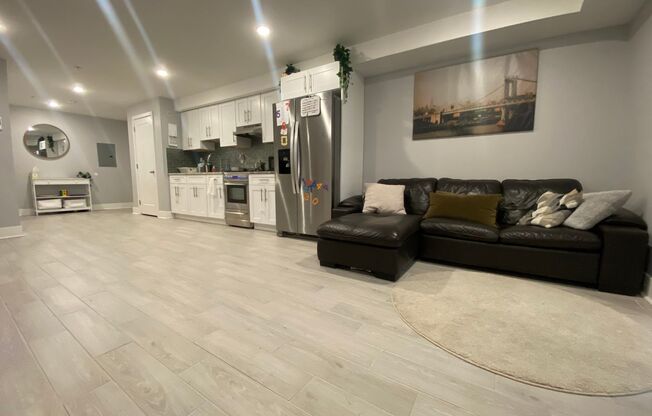 1 bed, 1 bath, $1,495, Unit Apt 03