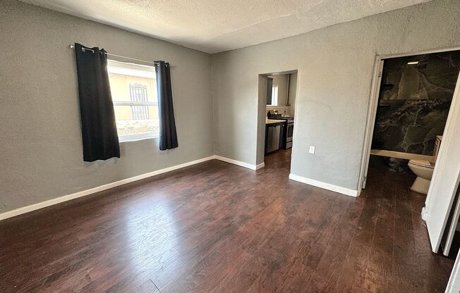 2 beds, 1 bath, 791 sqft, $995