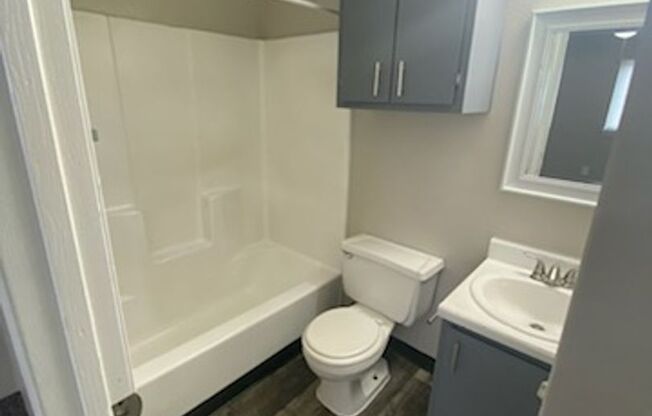 2 beds, 2 baths, 856 sqft, $920, Unit 2726-1210