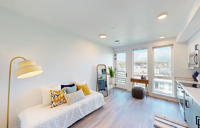 Studio, 1 bath, 300 sqft, $1,495, Unit 802