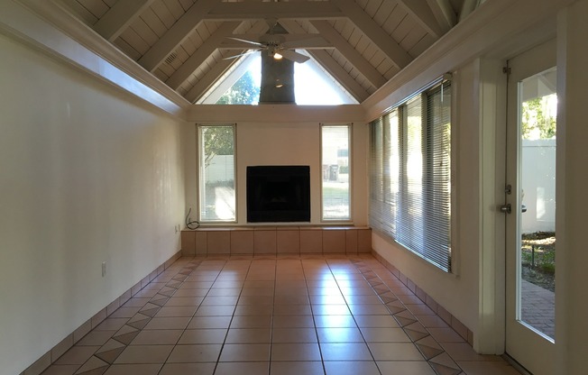 2/2 Home in College Park with lots of character
