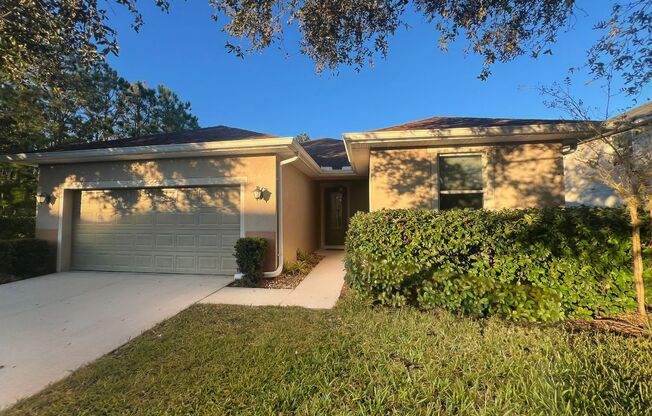 Beautiful 3 Bedroom 2 Bathroom Home, with Scenic Backyard View. Ormond Beach in Hunter's Ridge Community