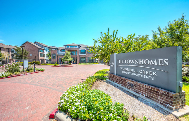 Welcome to Townhomes at Woodmill Creek