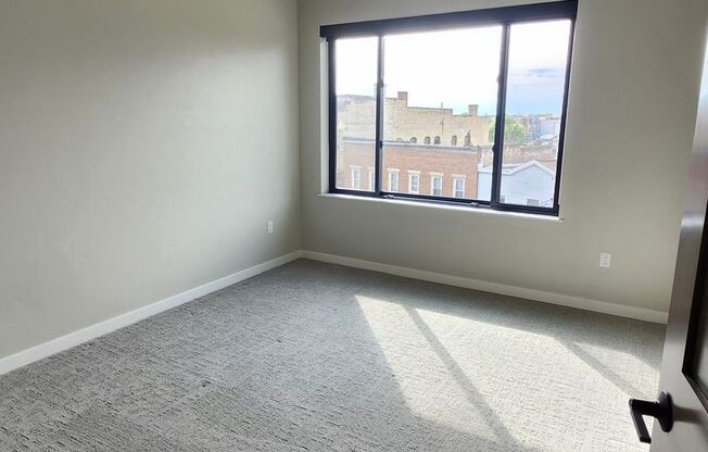 2 beds, 2 baths, 1,028 sqft, $1,600, Unit 311