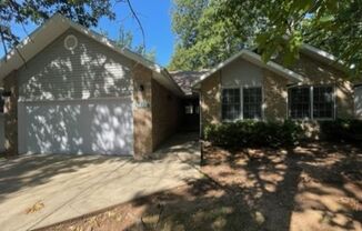 3 Bed, 2 Bath $1,495.00!