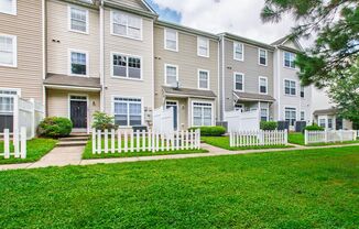 Beautifully Updated 3-Bedroom Townhome Near Downtown Raleigh
