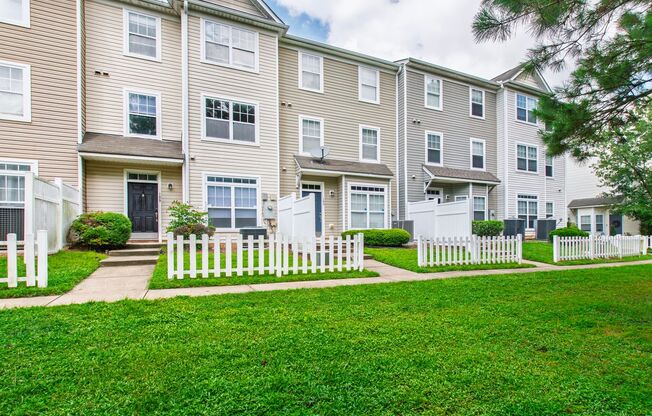 Beautifully Updated 3-Bedroom Townhome Near Downtown Raleigh