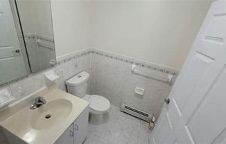 1 bed, 1 bath, $2,100, Unit 1ST FL