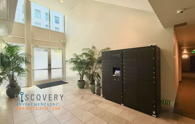 Large Downtown Oakland Two Bedroom Condominium at The Jade