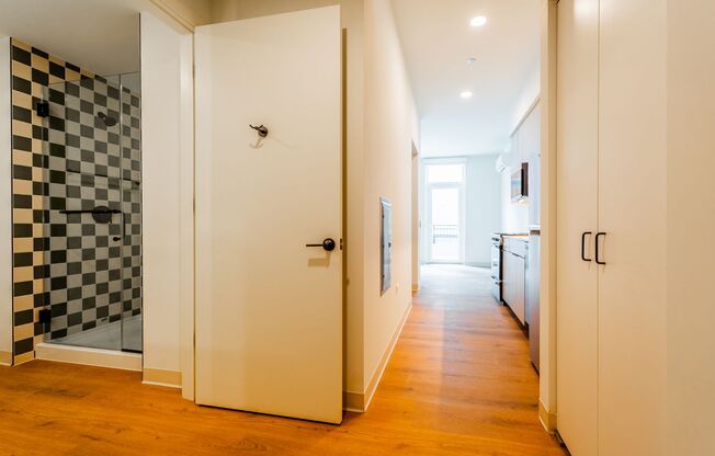 1 bed, 1 bath, 389 sqft, $2,710, Unit 211