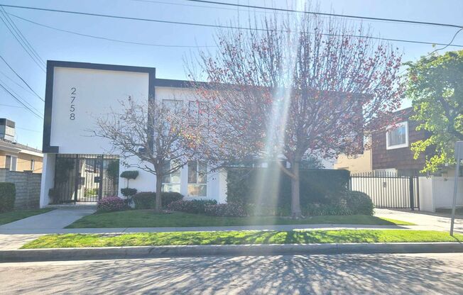 2 beds, 1.5 baths, 950 sqft, $2,800, Unit 4