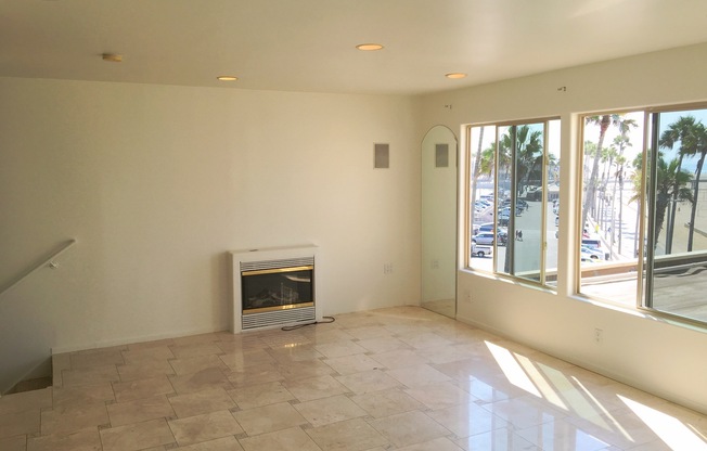 2 bedroom / 2 bath townhouse ON THE SAND in Huntington Beach w/ unobstructed pier view