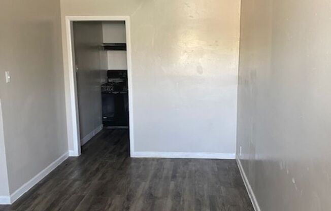 3 beds, 2 baths, 1,000 sqft, $1,718, Unit 1809-208
