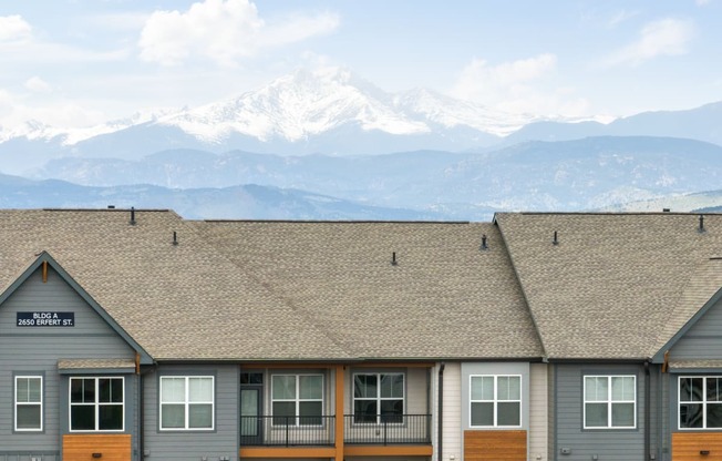 View of the building at Notch66 in Longmont, CO 80504