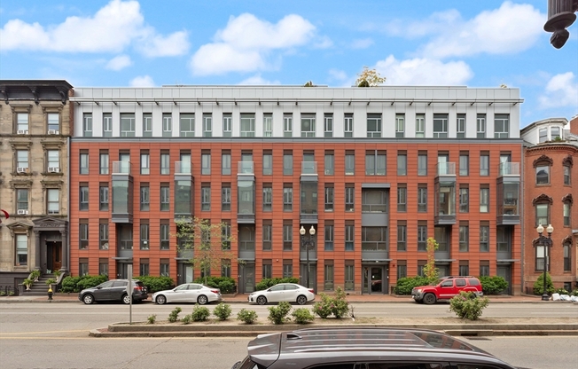 691 Massachusetts Ave