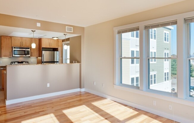 2 beds, 2 baths, 930 sqft, $4,200, Unit 101