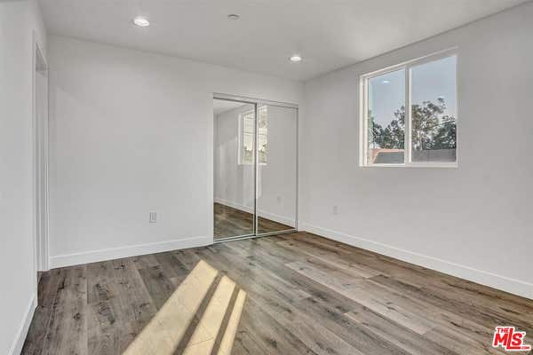 2421 S COCHRAN AVE