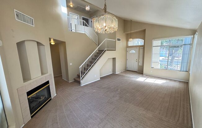 Gorgeous 3Bed/2.5Bath, 2-Story home located in Summerlin