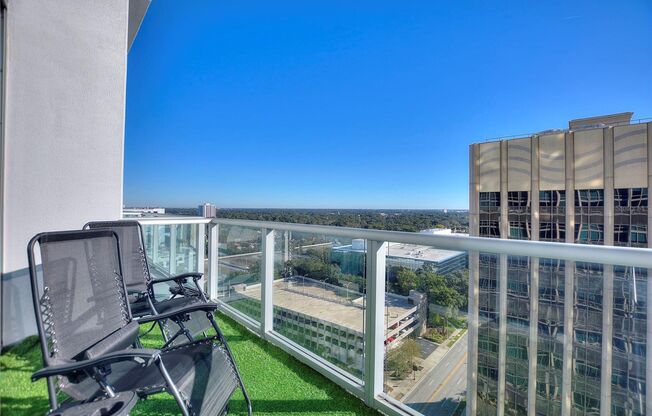 1 bed, 1.5 baths, $2,300, Unit # 1421