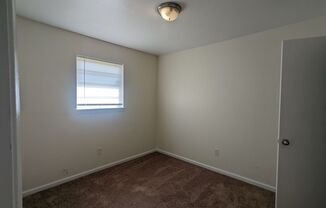 2 beds, 1 bath, $745, Unit 7313 N Moberly Dr. Apt. B