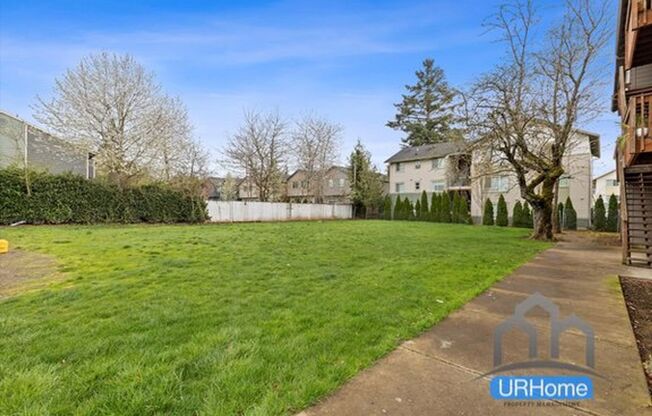 3 beds, 2 baths, 1,200 sqft, $1,750, Unit 8