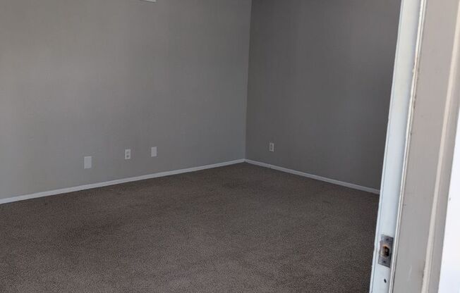 2 beds, 2 baths, 1,200 sqft, $1,350, Unit 26