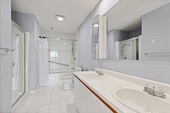 2 beds, 2 baths, 1,229 sqft, $3,500, Unit 913
