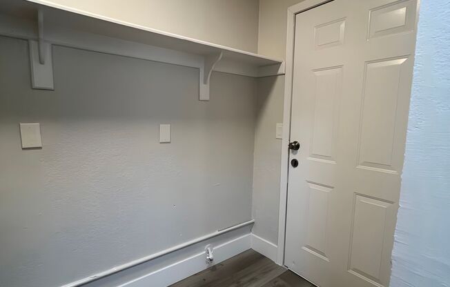 10914 Avalon Blvd.