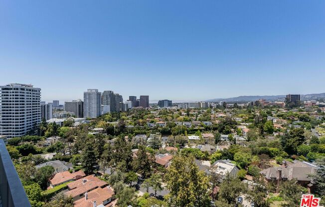 2 beds, 2.5 baths, 1,372 sqft, $6,495, Unit 1812